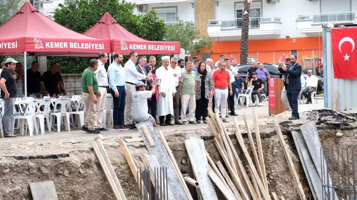 Kemer’de Kubbeli Camii’nin Temel Atma Töreni Gerçekleşti