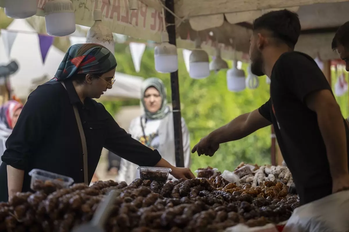 Yöresel Ürünler ve Yemek Şenliği Açıldı