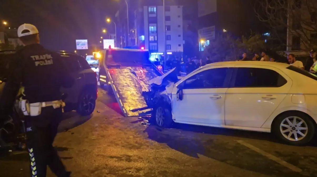 Çekmeköy’de Zincirleme Kaza: 3 Yaralı