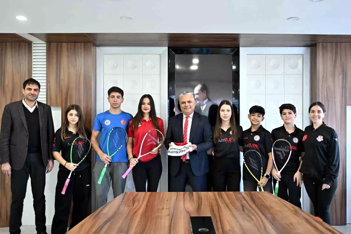 Muratpaşa’nın Squash Başarısı: 50 Lisanslı Sporcu Yetiştirildi